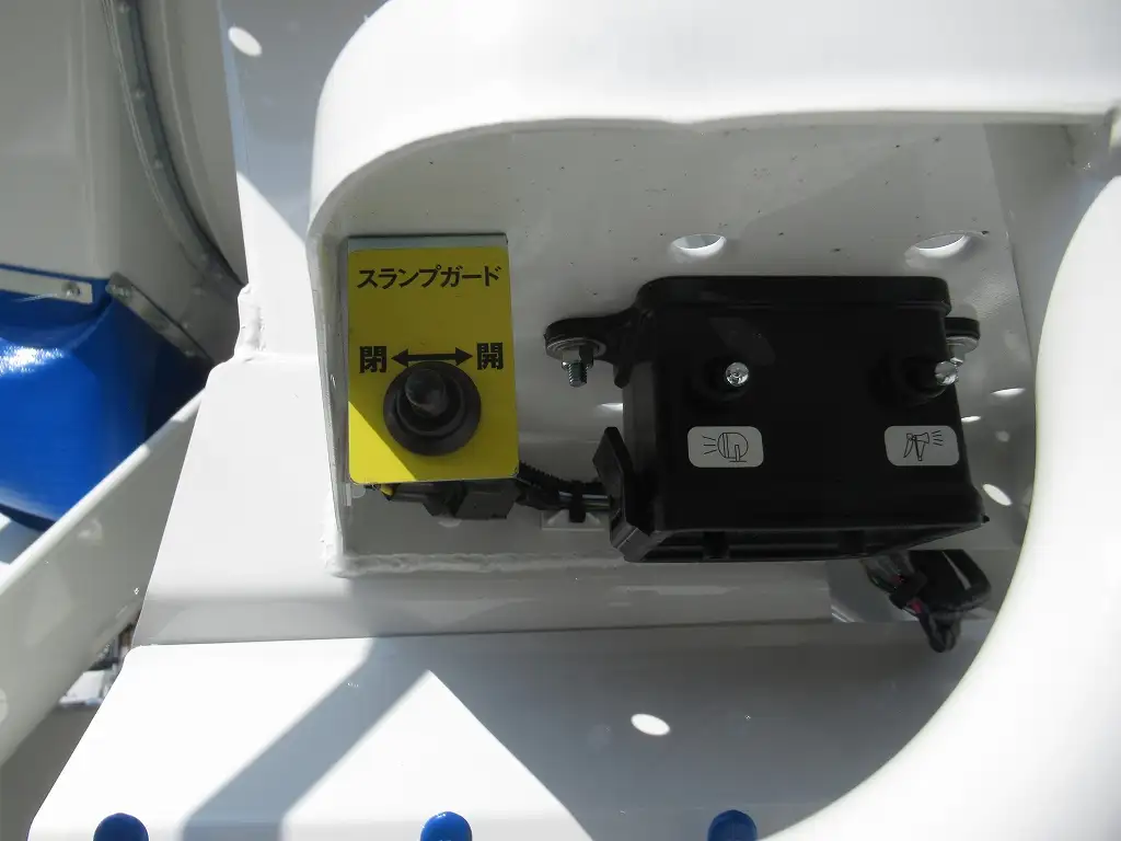 三菱 スーパーグレート 大型 ミキサー・ポンプ ベッド 2KG-FV70GXの中古トラック画像10