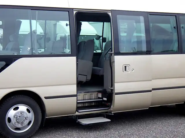 日野 リエッセ 小型 バス マイクロバス PB-XZB50Mの中古トラック画像6