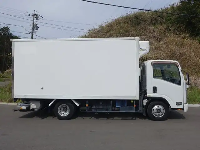 いすゞ エルフ 小型 冷凍冷蔵 低温 パワーゲートの中古トラック画像2