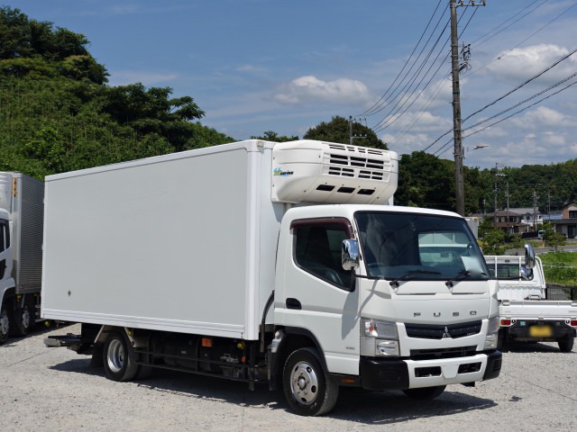 三菱 キャンター 小型 冷凍冷蔵 低温 パワーゲート の中古トラック【車両No.190372】