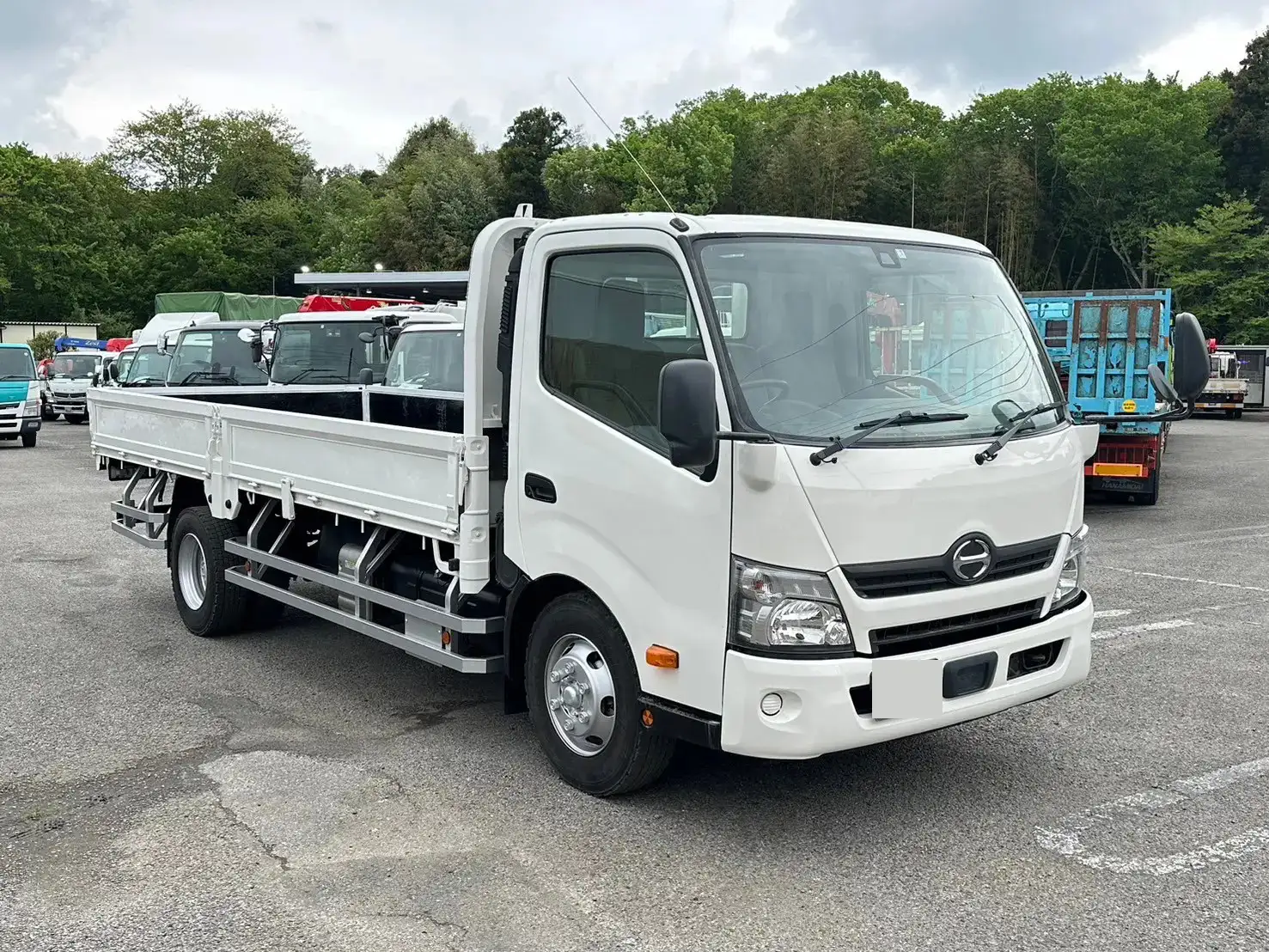 日野 デュトロ 小型 平ボディ 2KG-XZU720M H31/R1の中古トラック画像2