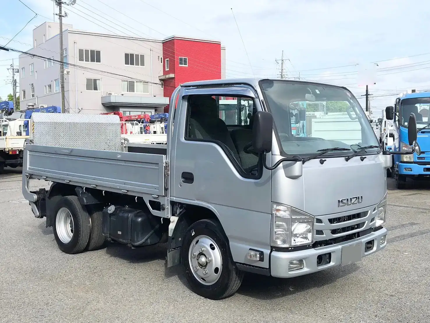 いすゞ エルフ 小型 平ボディ パワーゲート TRG-NKR85Aの中古トラック画像2