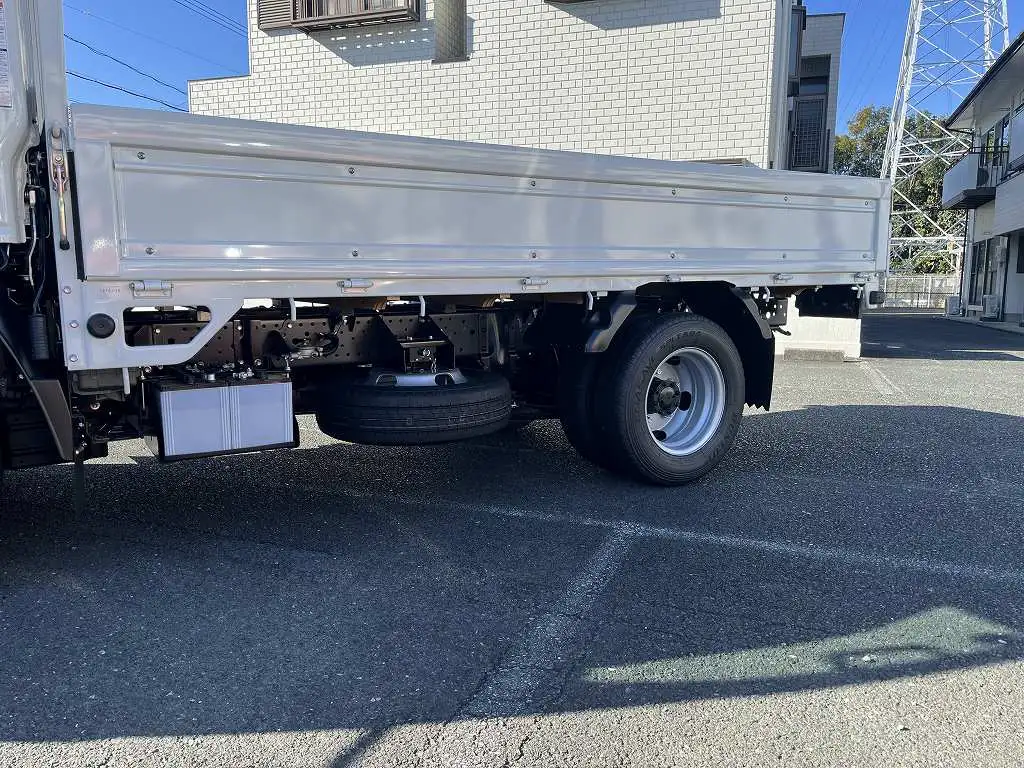 いすゞ エルフ 小型 平ボディ 2RG-NJR88A R5の中古トラック画像14