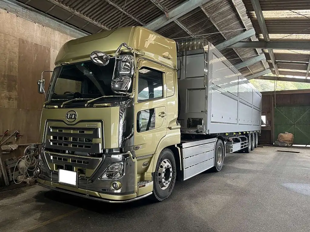 日産UD クオン 大型 トラクター 1デフ ベッドの中古トラック画像1