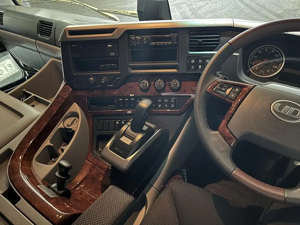 日産UD クオン 大型 トラクター 1デフ ベッドの中古トラック画像14