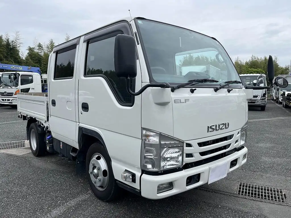 いすゞ エルフ 小型 平ボディ Wキャブ 2RG-NJR88Aの中古トラック画像2