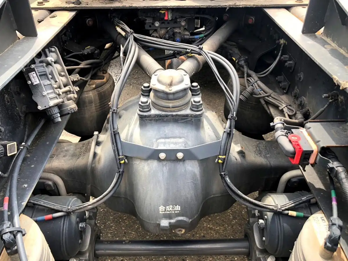 日産UD クオン 大型 トラクター ハイルーフ 1デフの中古トラック画像16