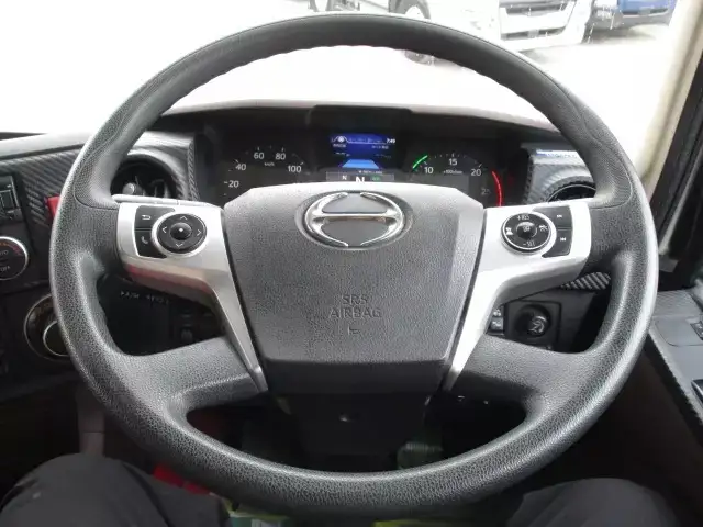日野 プロフィア 大型 トラクター ハイルーフ 1デフの中古トラック画像9