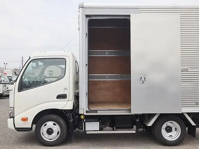トヨタ トヨエース 小型 アルミバン サイドドア TPG-XZC605の中古トラック画像6