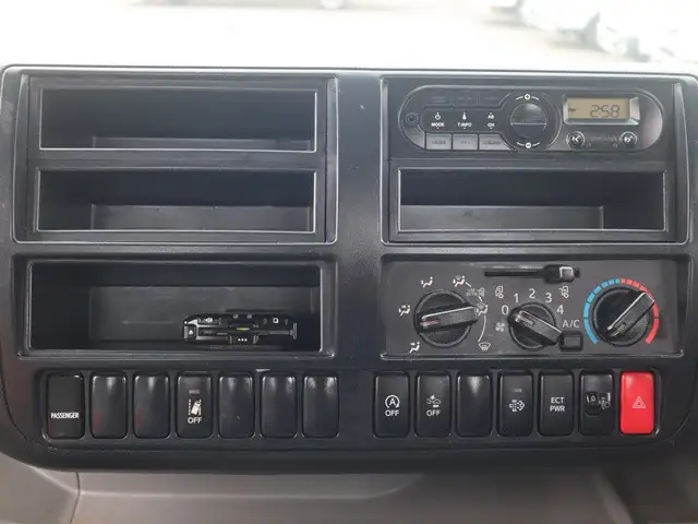 トヨタ トヨエース 小型 平ボディ TPG-XZU722 H30の中古トラック画像14