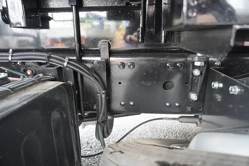 三菱 ファイター 中型/増トン ダンプ ベッド 2KG-FK62FZの中古トラック画像15