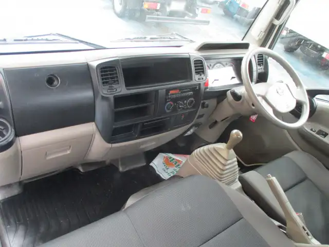日産 アトラス 小型 平ボディ CBF-SQ2F24 H28の中古トラック画像12