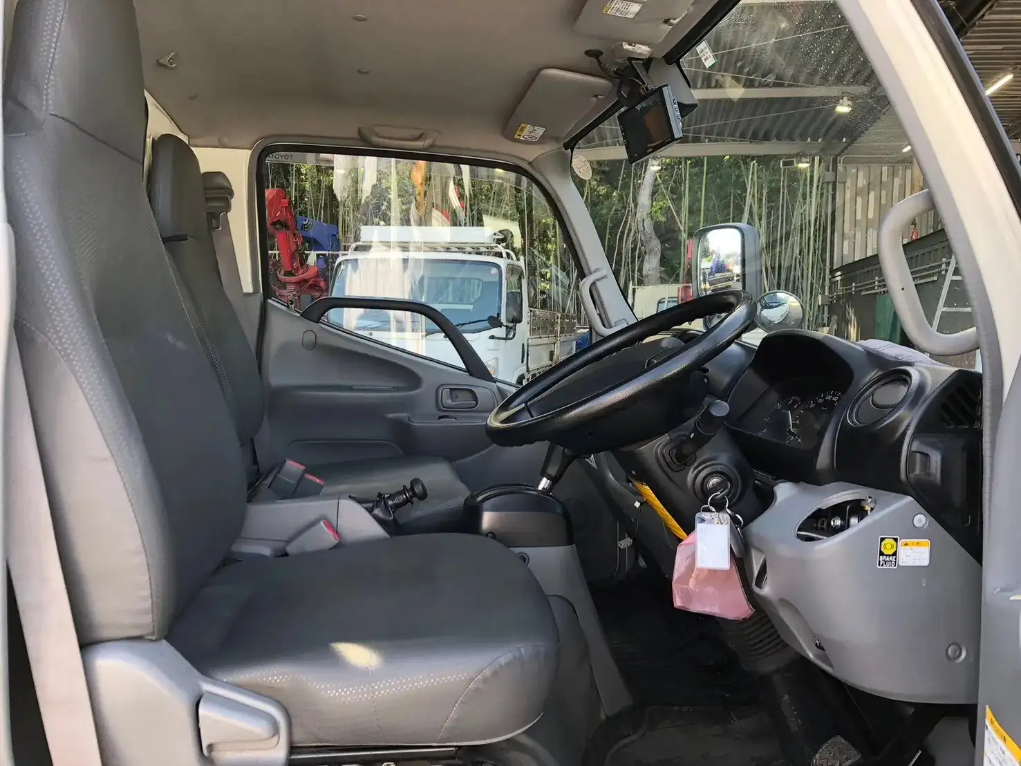 トヨタ ダイナ 小型 高所・建柱車 高所作業車 電工仕様の中古トラック画像12