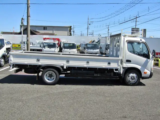 トヨタ ダイナ 小型 平ボディ TKG-XZU650 H27の中古トラック画像2