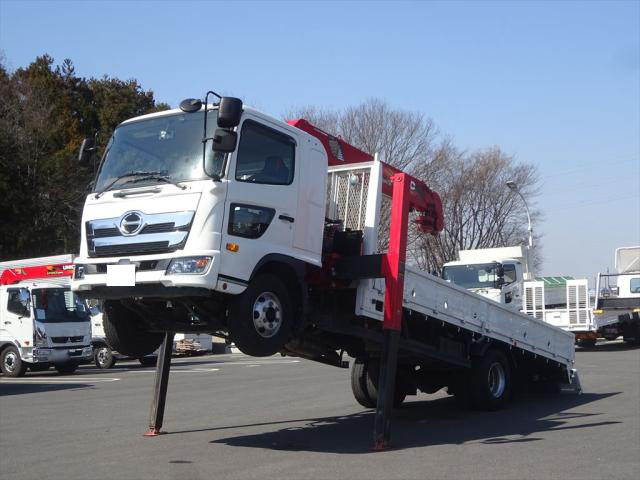 日野 レンジャー 中型/増トン 車両重機運搬 5段クレーン ラジコン｜画像1