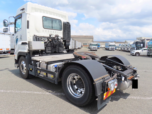 いすゞ ギガ 大型 トラクター ハイルーフ 1デフの中古トラック画像5
