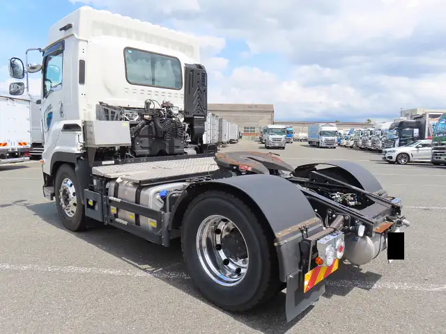 いすゞ ギガ 大型 トラクター ハイルーフ 1デフの中古トラック画像5
