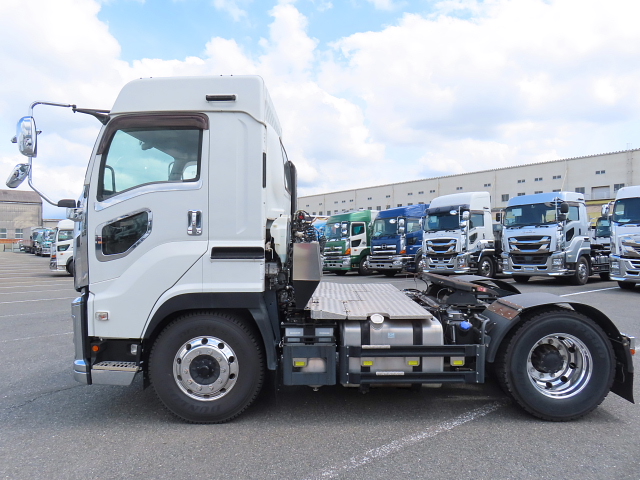 いすゞ ギガ 大型 トラクター ハイルーフ 1デフの中古トラック画像6