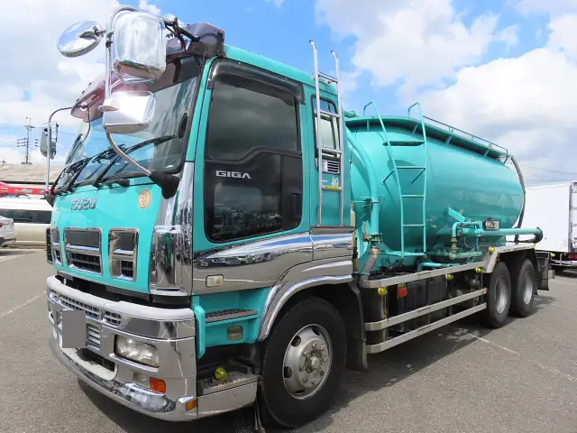 いすゞ ギガ 大型 タンク車 バルク PDG-CYM77Q8の中古トラック画像1