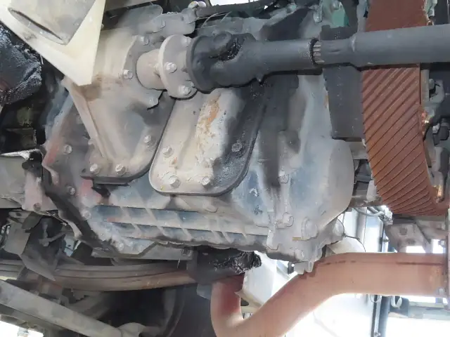 いすゞ ギガ 大型 タンク車 バルク PDG-CYM77Q8の中古トラック画像16
