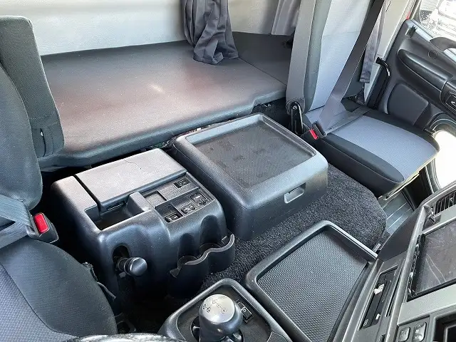 日野 プロフィア 大型 トラクター ハイルーフ 2デフの中古トラック画像12