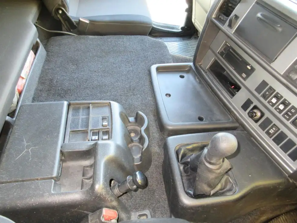 日野 プロフィア 大型 タンク車 バルク QKG-FR1AXBGの中古トラック画像12