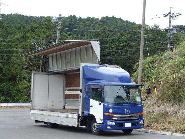 日産UD コンドル 中型/増トン ウイング エアサス ベッド｜画像1