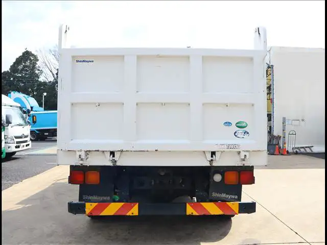 日産UD コンドル 中型/増トン ダンプ 土砂禁 ステンレス張りの中古トラック画像4