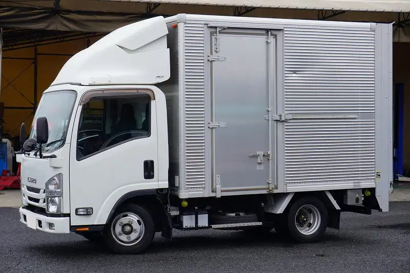 いすゞ エルフ 小型 アルミバン 10尺 TRG-NLR85AN の中古