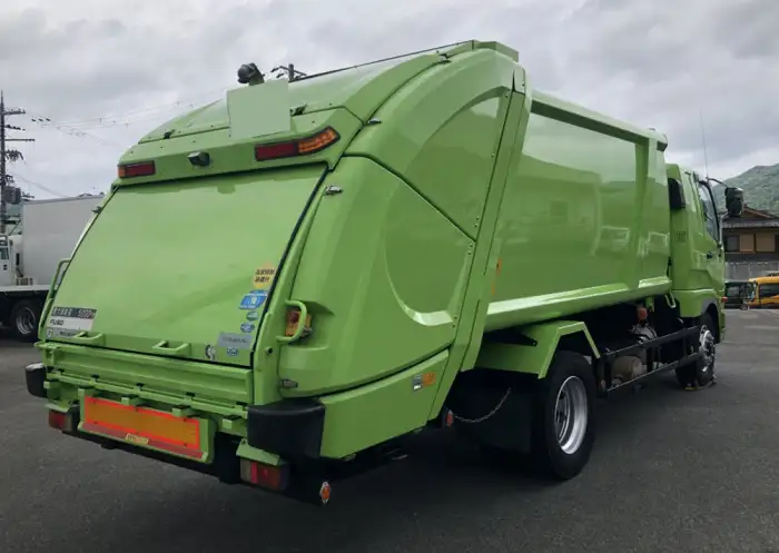 三菱 ファイター 中型/増トン パッカー車 プレス式 ベッドの中古トラック画像2