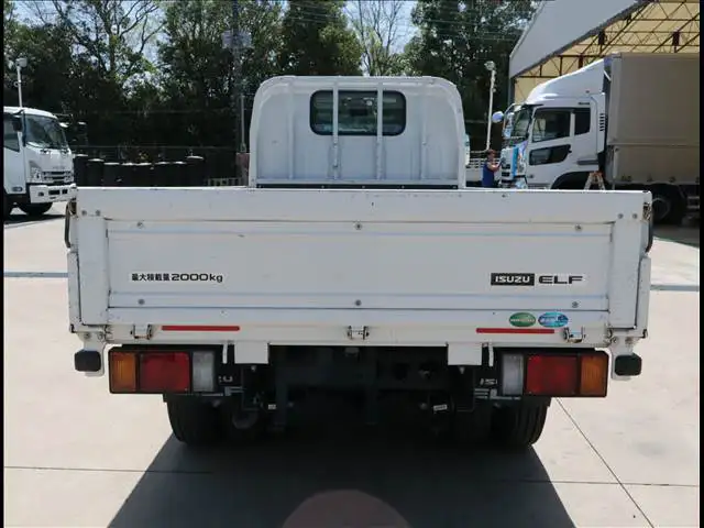 いすゞ エルフ 小型 平ボディ 2RG-NJR88A R2の中古トラック画像4