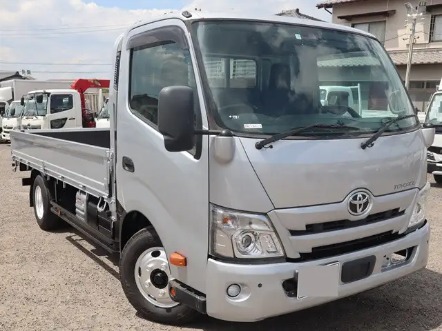 トヨタ トヨエース 小型 平ボディ 床鉄板 2RG-XZC710の中古トラック画像2