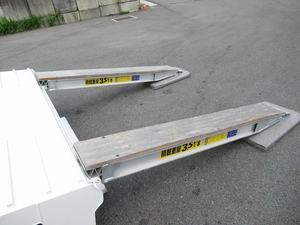 日野 レンジャー 中型/増トン 車両重機運搬 4段クレーン ラジコンの中古トラック画像7