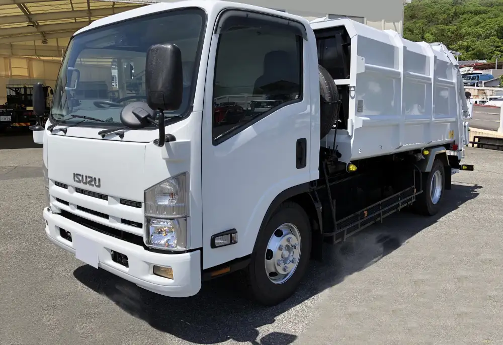 いすゞ エルフ 小型 パッカー車 プレス式 巻き込み式の中古トラック画像1