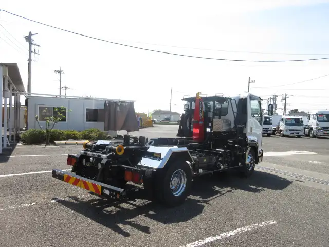 いすゞ フォワード 中型/増トン アームロール ツインホイスト 2RG-FRR90S2の中古トラック画像11