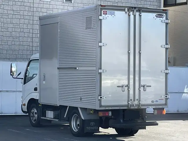 トヨタ トヨエース 小型 アルミバン サイドドア TPG-XZC605の中古トラック画像4