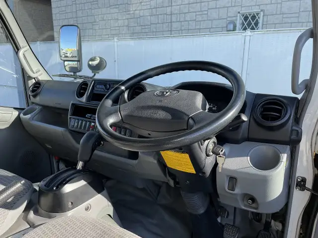 トヨタ トヨエース 小型 アルミバン サイドドア TPG-XZC605の中古トラック画像13