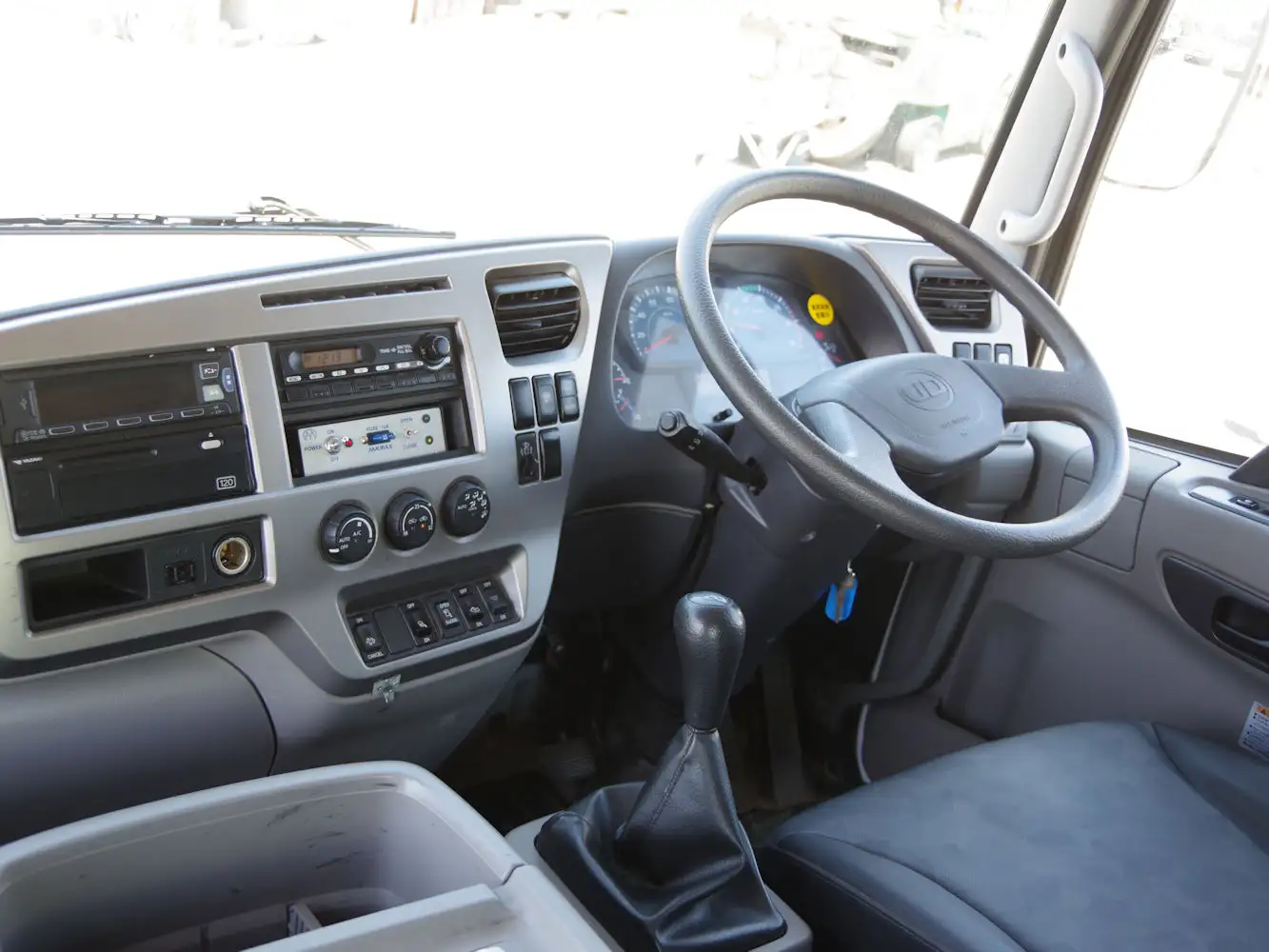 日産UD コンドル 中型/増トン ミキサー・ポンプ QKG-PK39LH H26の中古トラック画像16