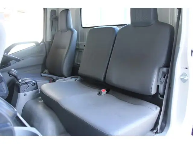 日野 デュトロ 小型 平ボディ  H30の中古トラック画像9