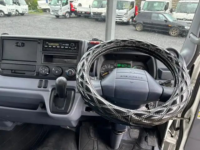 三菱 キャンター 小型 平ボディ  H25の中古トラック画像12