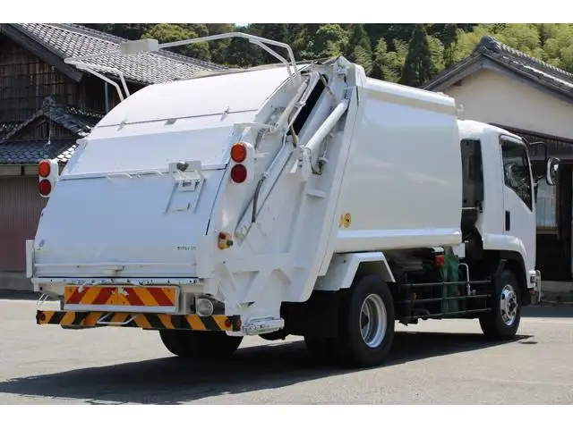 いすゞ フォワード 中型/増トン パッカー車 プレス式 ベッドの中古トラック画像2