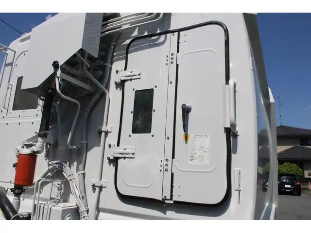いすゞ フォワード 中型/増トン パッカー車 プレス式 ベッドの中古トラック画像8