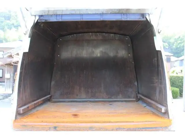 いすゞ フォワード 中型/増トン パッカー車 プレス式 ベッドの中古トラック画像6
