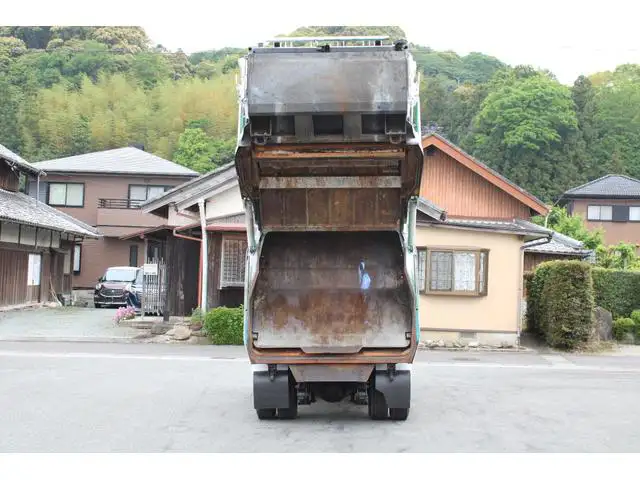 いすゞ エルフ 小型 パッカー車 プレス式 の中古トラック画像4