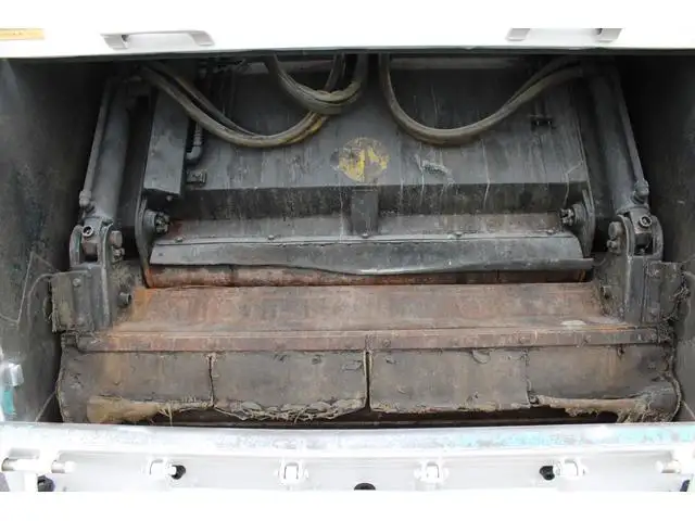 いすゞ エルフ 小型 パッカー車 プレス式 の中古トラック画像6