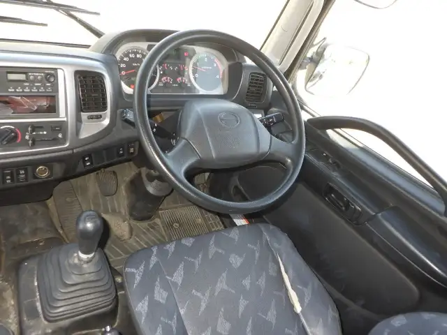日野 レンジャー 中型/増トン タンク車 バキューム TKG-FC9JCAPの中古トラック画像9