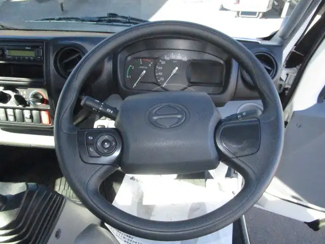 日野 デュトロ 小型 平ボディ Wキャブ 2RG-XZU710Mの中古トラック画像12