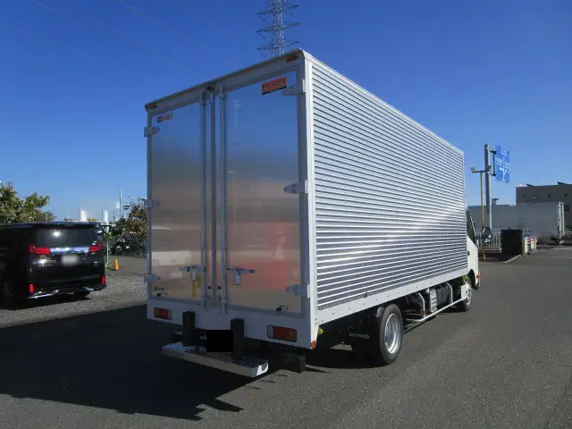 日野 デュトロ 小型 アルミバン サイドドア 2RG-XZU720Mの中古トラック画像4
