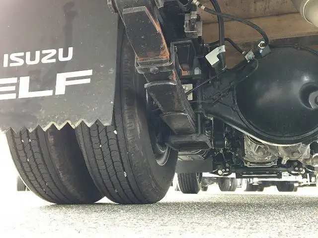 いすゞ エルフ 小型 平ボディ 2RG-NJS88A R2の中古トラック画像16
