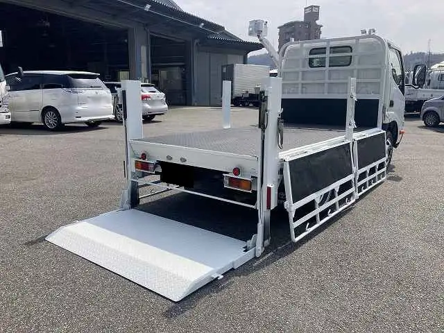 トヨタ トヨエース 小型 平ボディ パワーゲート 床鉄板の中古トラック画像4